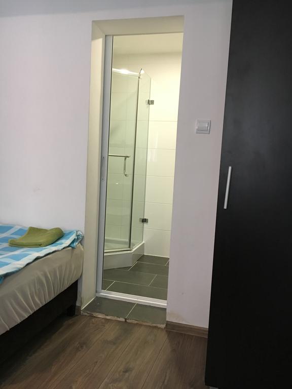 Pension Haus Baron 2 Friedrichsfeld Edingen-Neckarhausen Esterno foto